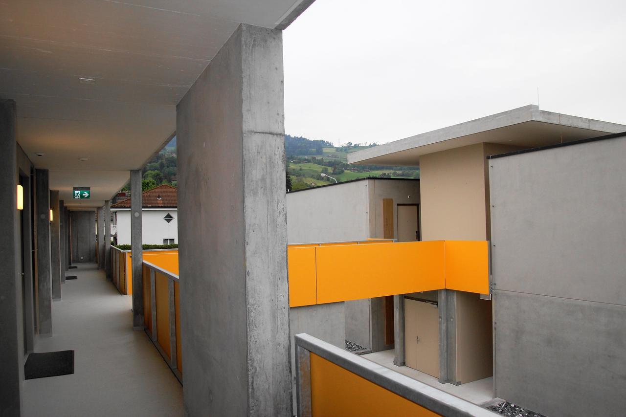 Wohnmotel - Hinterforst Altstatten Exterior photo
